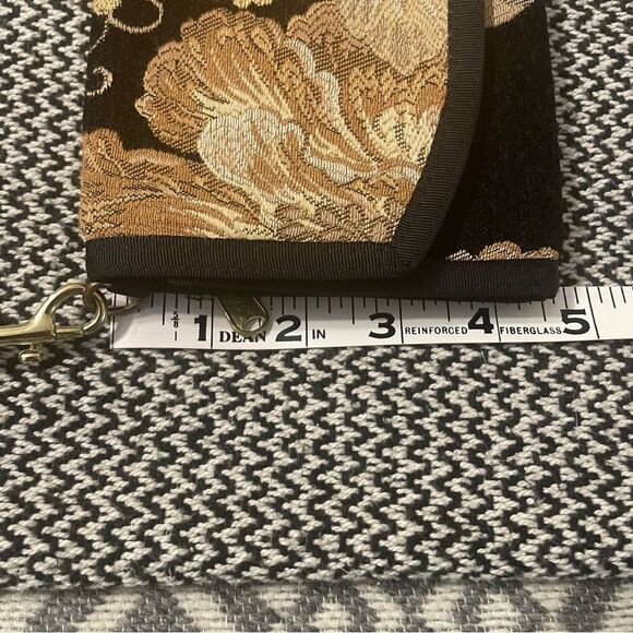 Danny K Beverly Hills Black & Tan Tapestry
Crossbody/Clutch/Wallet - Picture 13 of 13